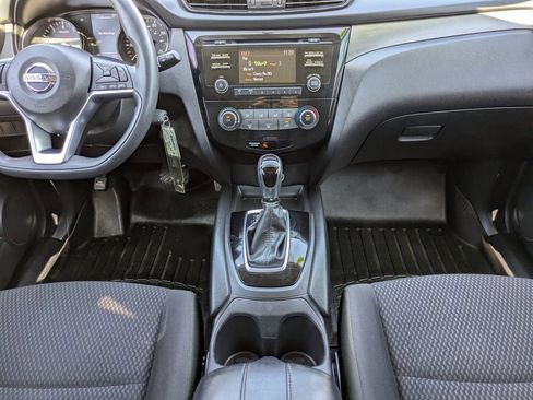 Used 2018 Nissan Rogue Sport S w/ S Appearance Package image 18