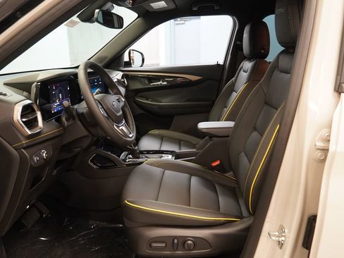 New 2026 Chevrolet TrailBlazer ACTIV w/ Convenience Package FWD image 4