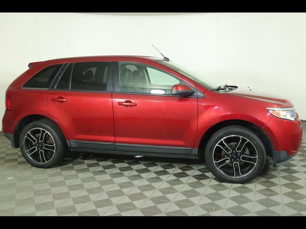 Used 2013 Ford Edge SEL AWD/4WD image 9