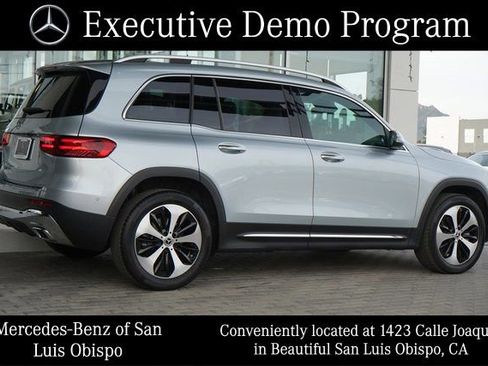 Used 2025 Mercedes-Benz GLB 250 image 8