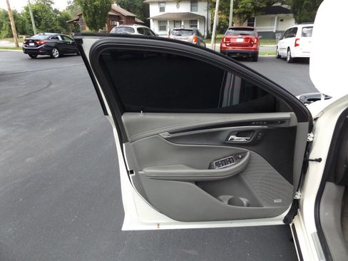 Used 2014 Chevrolet Impala LTZ image 18