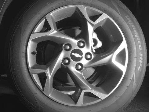Used 2025 Chevrolet Trax LT FWD image 14