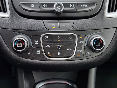 Used 2023 Chevrolet Malibu LT image 21