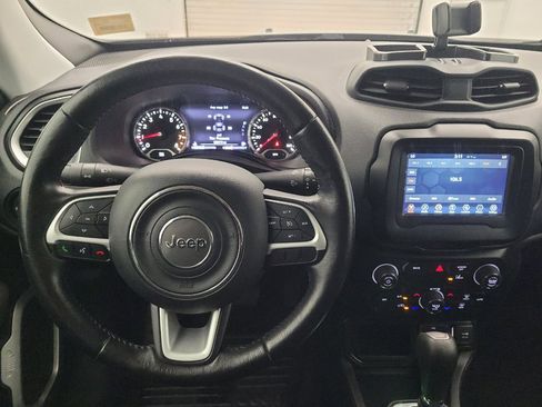 Used 2021 Jeep Renegade Latitude w/ Convenience Group FWD image 22