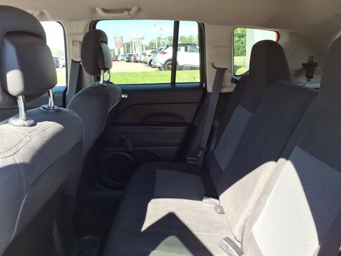 Used 2016 Jeep Compass Sport FWD image 6
