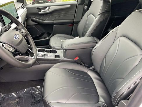 New 2025 Ford Escape SE w/ PHEV Premium Package image 21