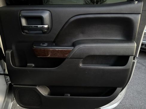 Used 2015 GMC Sierra 2500 SLT w/ Driver Alert Package image 17