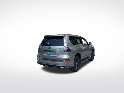 Used 2023 Lexus GX 460 Luxury w/ Sport Design Package AWD/4WD image 5
