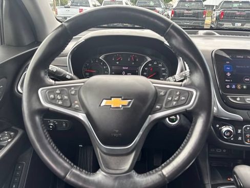 Used 2022 Chevrolet Equinox Premier AWD/4WD image 19