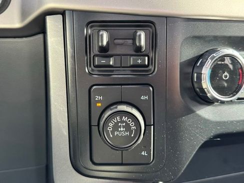 Used 2022 Ford F150 XLT w/ Equipment Group 301A Mid AWD/4WD image 40