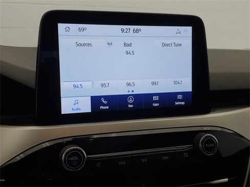 Used 2020 Ford Escape SE image 26