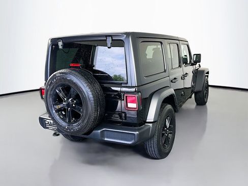 Used 2023 Jeep Wrangler Unlimited Sport AWD/4WD image 7