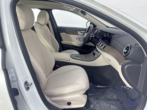 Used 2022 Mercedes-Benz E 450 4MATIC All-Terrain Wagon image 17