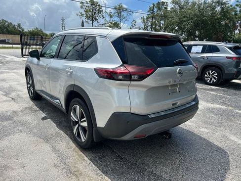 Used 2021 Nissan Rogue SL AWD/4WD image 3