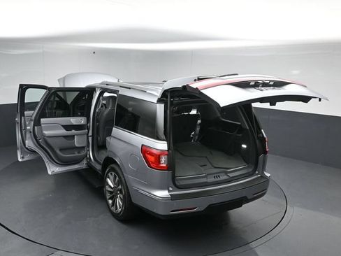 Used 2020 Lincoln Navigator Reserve w/ Luxury Package AWD/4WD image 60