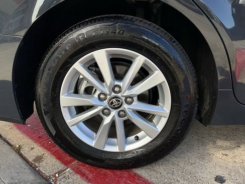 Used 2025 Toyota Camry LE image 9