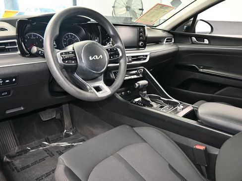 Used 2022 Kia K5 LXS image 12