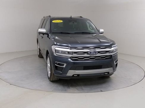 Used 2024 Ford Expedition Max Platinum image 12