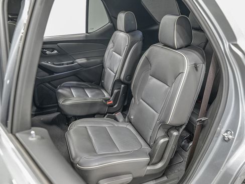 Used 2023 Chevrolet Traverse Premier image 26