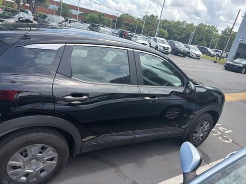 Used 2026 Nissan Kicks S FWD image 8