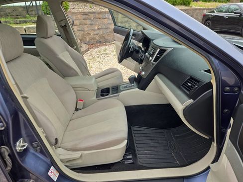 Used 2013 Subaru Legacy 2.5i Premium w/ All-Weather Pkg + Moonroof AWD/4WD image 17