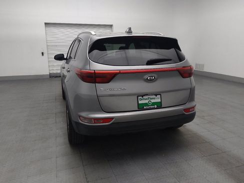 Used 2019 Kia Sportage LX w/ Option Group 017 FWD image 6