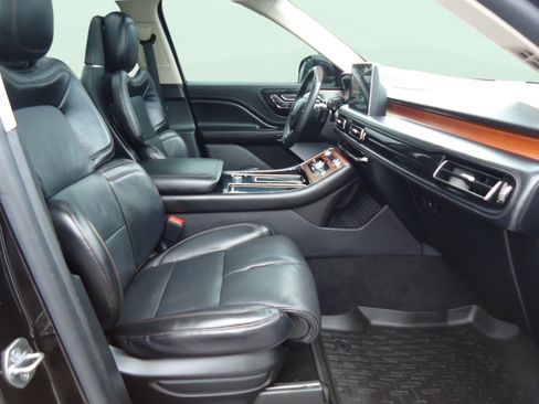 Used 2020 Lincoln Aviator Reserve w/ Equipment Group 202A AWD/4WD image 26