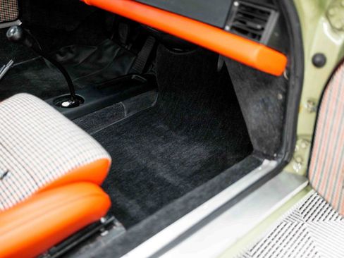 Used 1987 Porsche 911 Carrera RWD image 48