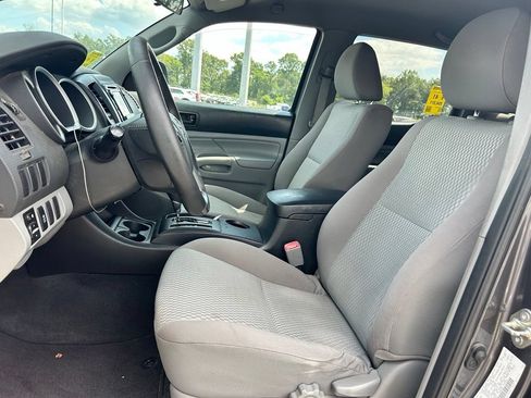 Used 2015 Toyota Tacoma PreRunner w/ Convenience Package RWD image 14