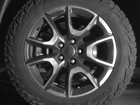 Used 2025 Jeep Compass Trailhawk w/ Trailer Tow Group image 12