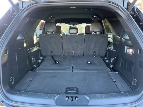 Used 2022 Ford Explorer ST w/ ST Street Pack image 31