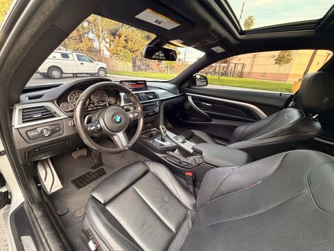 Used 2019 BMW 440i xDrive Coupe w/ M Sport Package AWD/4WD image 28