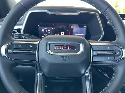 New 2025 GMC Canyon Elevation w/ Convenience Package image 24