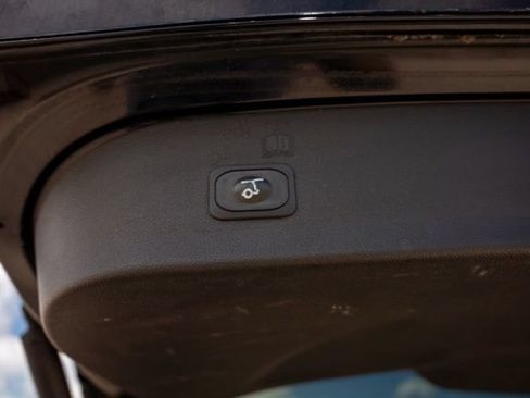 Used 2019 Ford Escape SEL AWD/4WD image 12