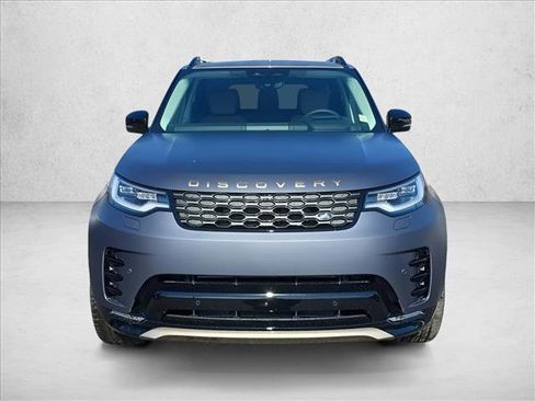 New 2026 Land Rover Discovery Limited Edition image 2