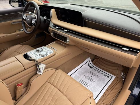 Used 2025 Genesis G90 3.5T AWD/4WD image 27