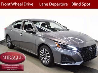 Used 2025 Nissan Altima 2.5 SV video 1