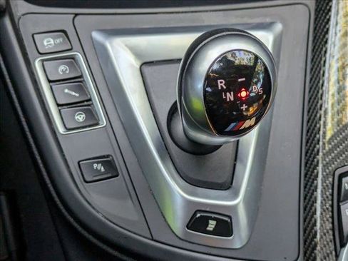 Used 2015 BMW M4 Convertible image 14