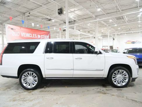 Used 2020 Cadillac Escalade ESV Platinum image 14