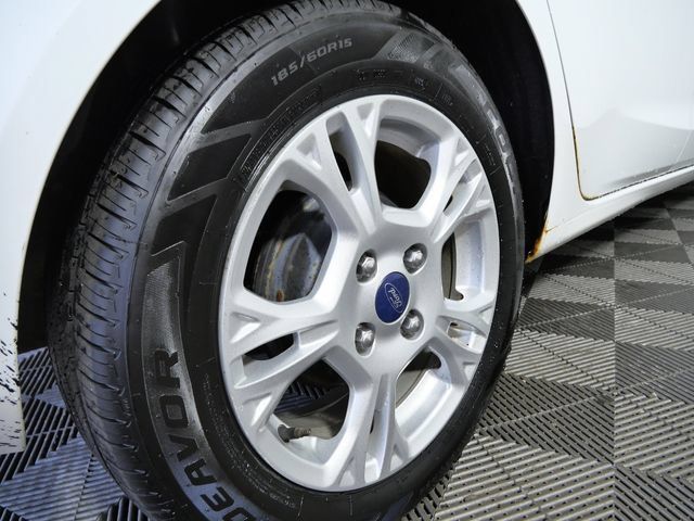 Used 2014 Ford Fiesta SE FWD image 8