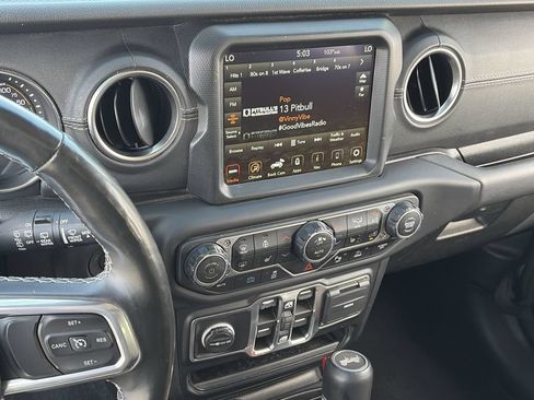 Used 2021 Jeep Wrangler Unlimited Sahara w/ Cold Weather Group AWD/4WD image 19