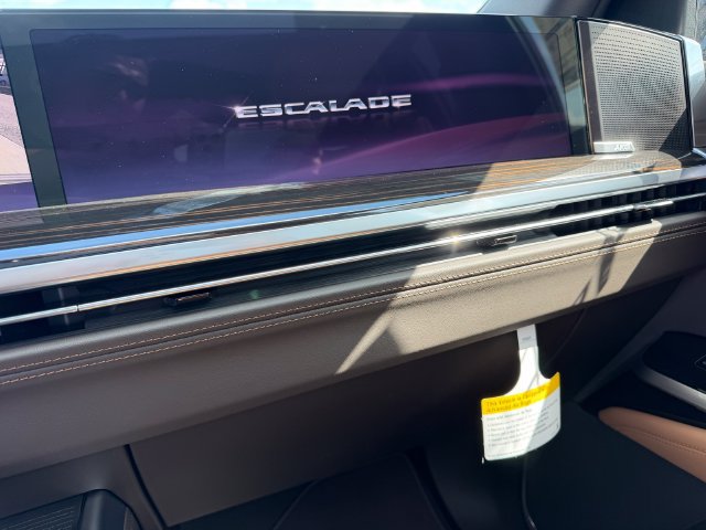 New 2026 Cadillac Escalade ESV Luxury w/ Touring Package AWD/4WD image 13