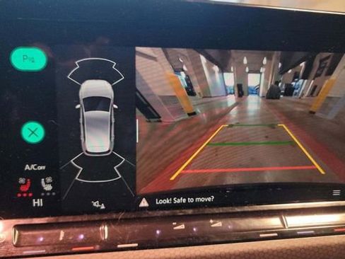 Used 2024 Volkswagen GTI SE image 28