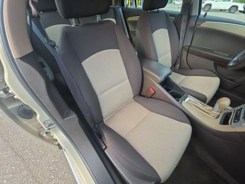 Used 2009 Chevrolet Malibu Hybrid FWD image 24