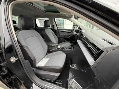 New 2026 Volkswagen Jetta SE image 22