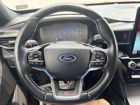 Used 2021 Ford Explorer ST w/ Equipment Group 401A AWD/4WD image 34
