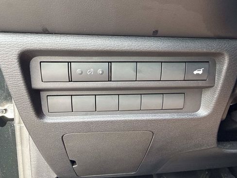 Used 2024 Mitsubishi Outlander SE Black Edition FWD image 31