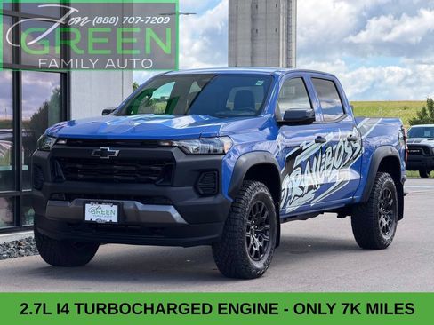 Used 2025 Chevrolet Colorado Trail Boss AWD/4WD image 1