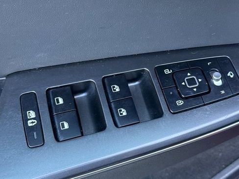 Certified 2024 Kia EV6 Light RWD image 14