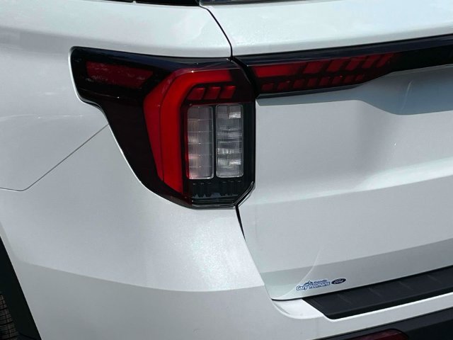 New 2026 Ford Explorer ST w/ Sun And Sound Package AWD/4WD image 10